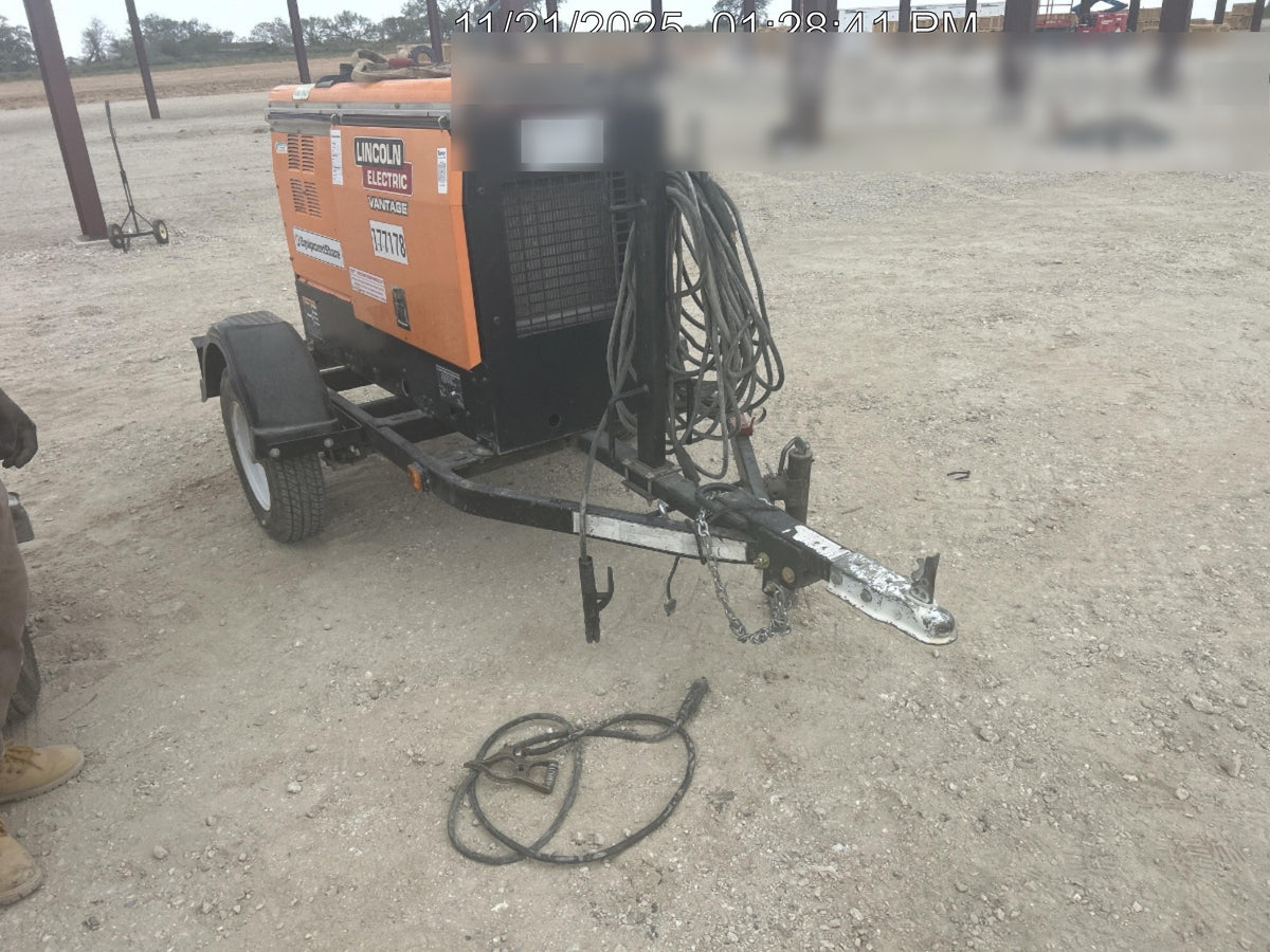 2021 Lincoln Electric Vantage 322 Vantage 322 Ready Pak 3 w/ Decals, ORANGE (includes trailer, cable rack, fender light kit) NO Telematics