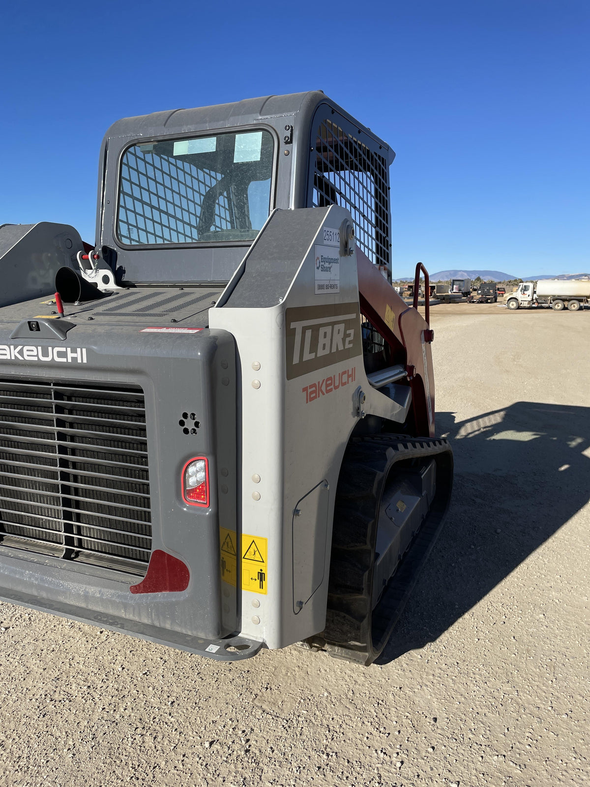 2022 TAKEUCHI TL8R2-R