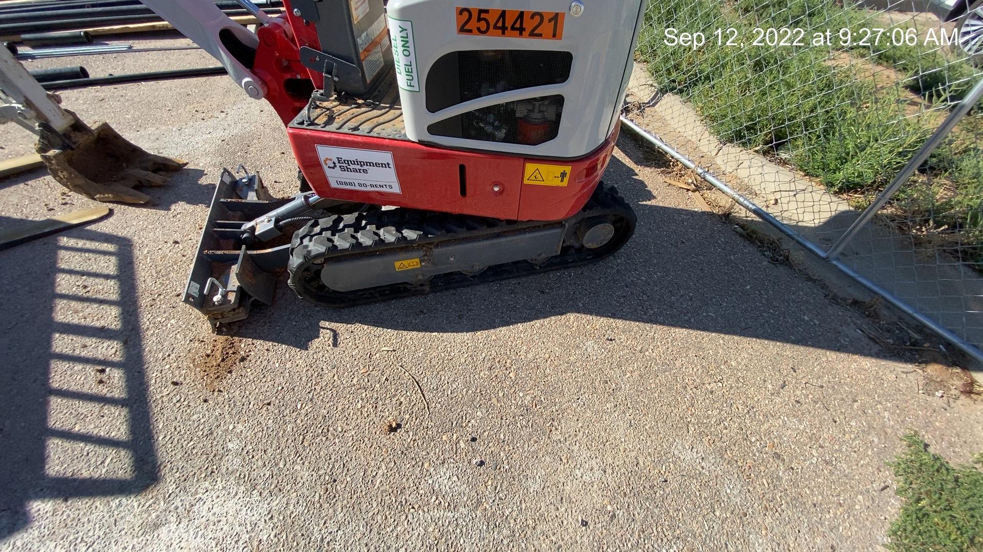 2022 TAKEUCHI TB210R