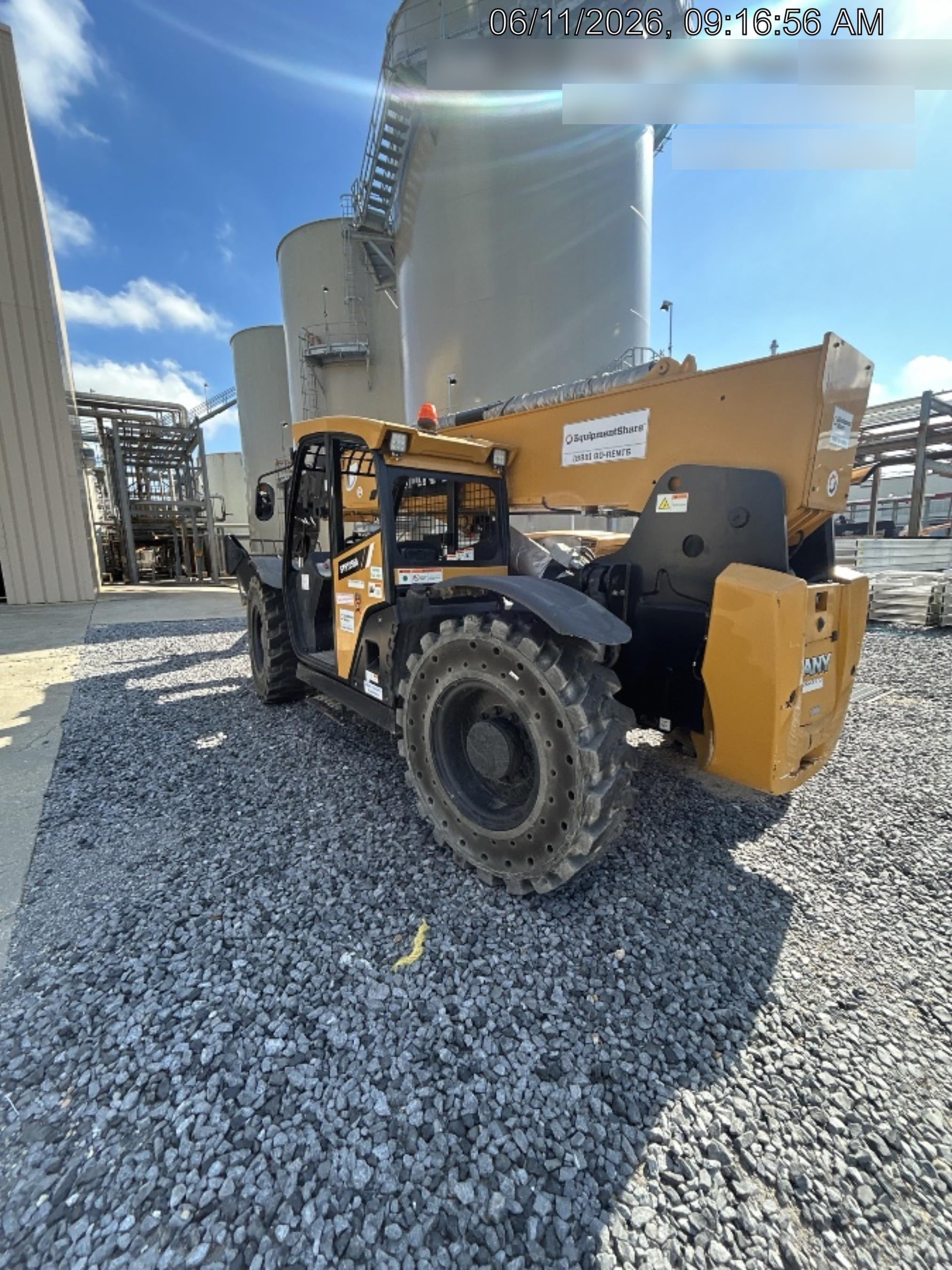 2023 SANY STH1056