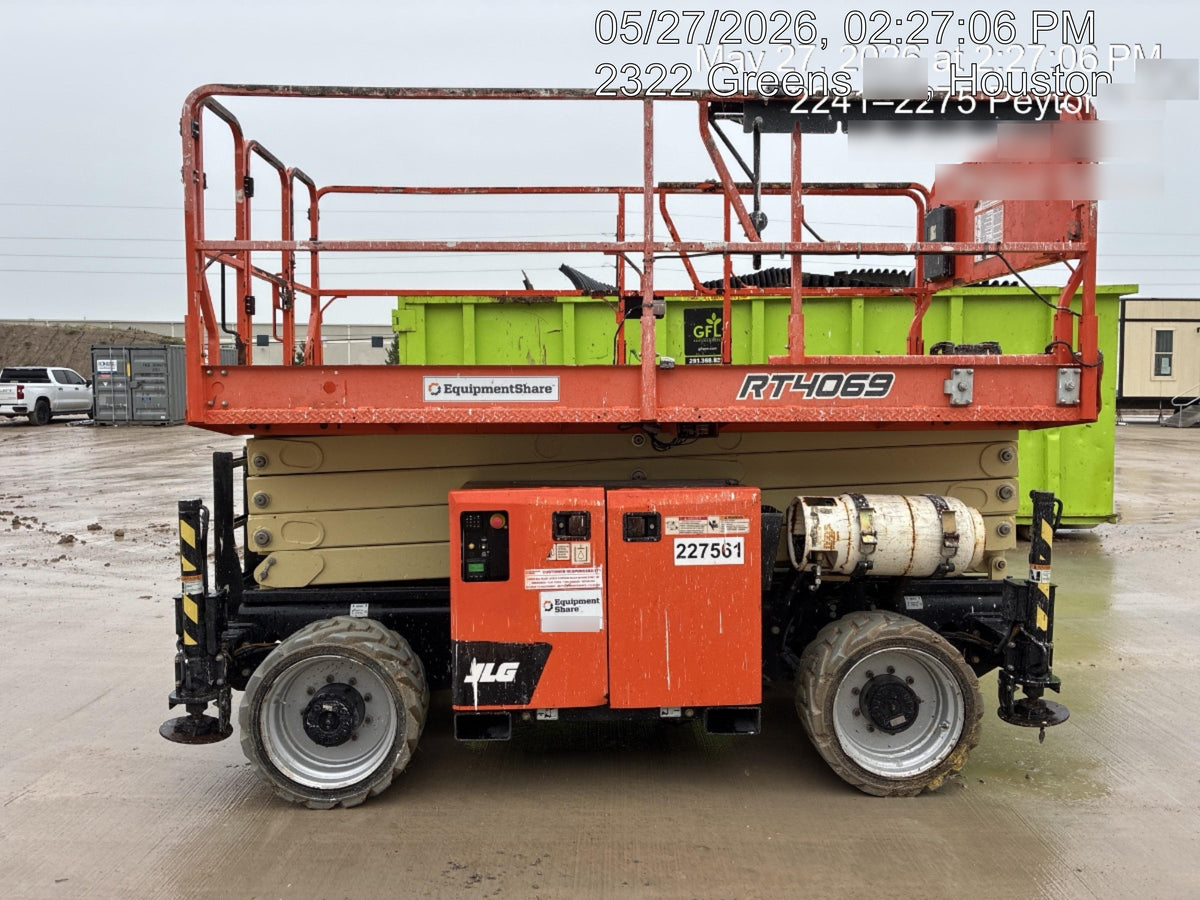 2022 JLG RT4069
