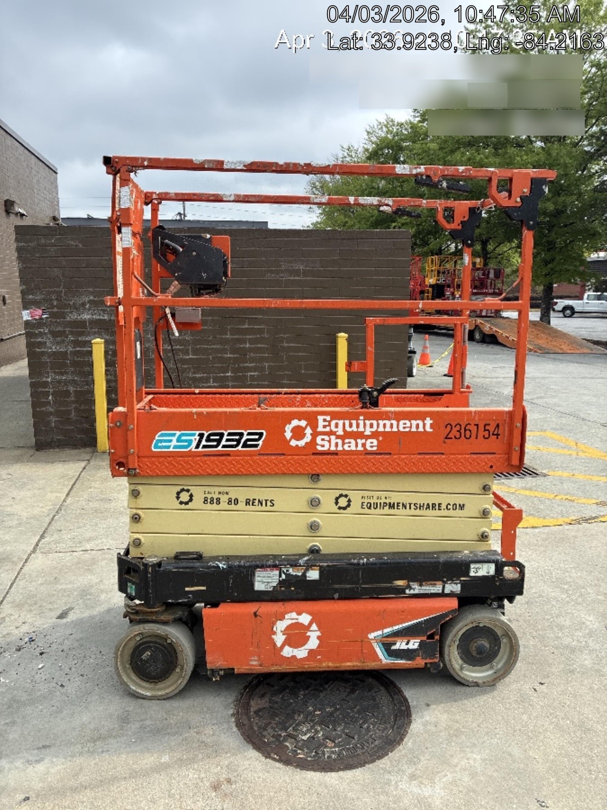 2022 JLG ES1932