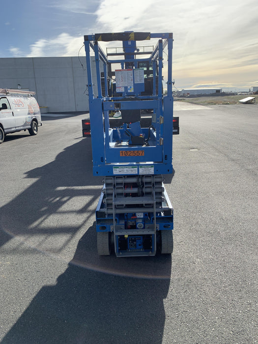 2020 Genie GS-1930 Solid Non Marking Tires, Beacon, Folding rails with half height swing gate, 800W Inverter