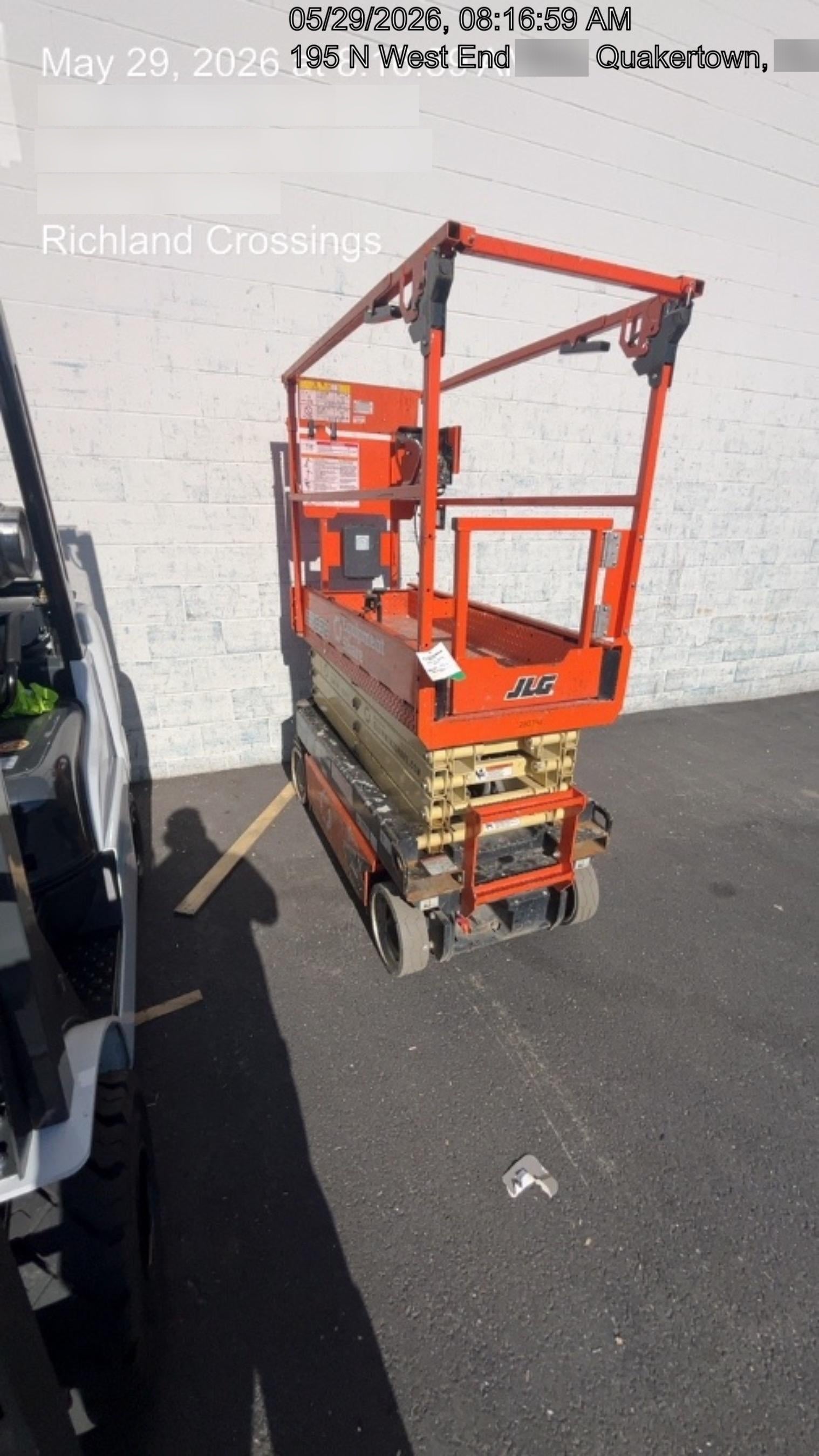 2022 JLG ES1932
