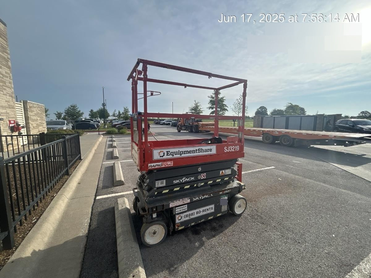 2023 SKYJACK SJ3219