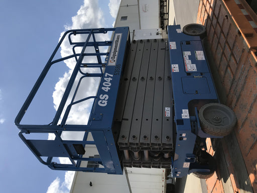 2019 Genie GS-4047 Folding rails with half height swing gate