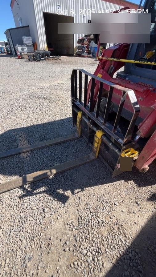 2022 DIGGA 48" Pallet Forks - Digga