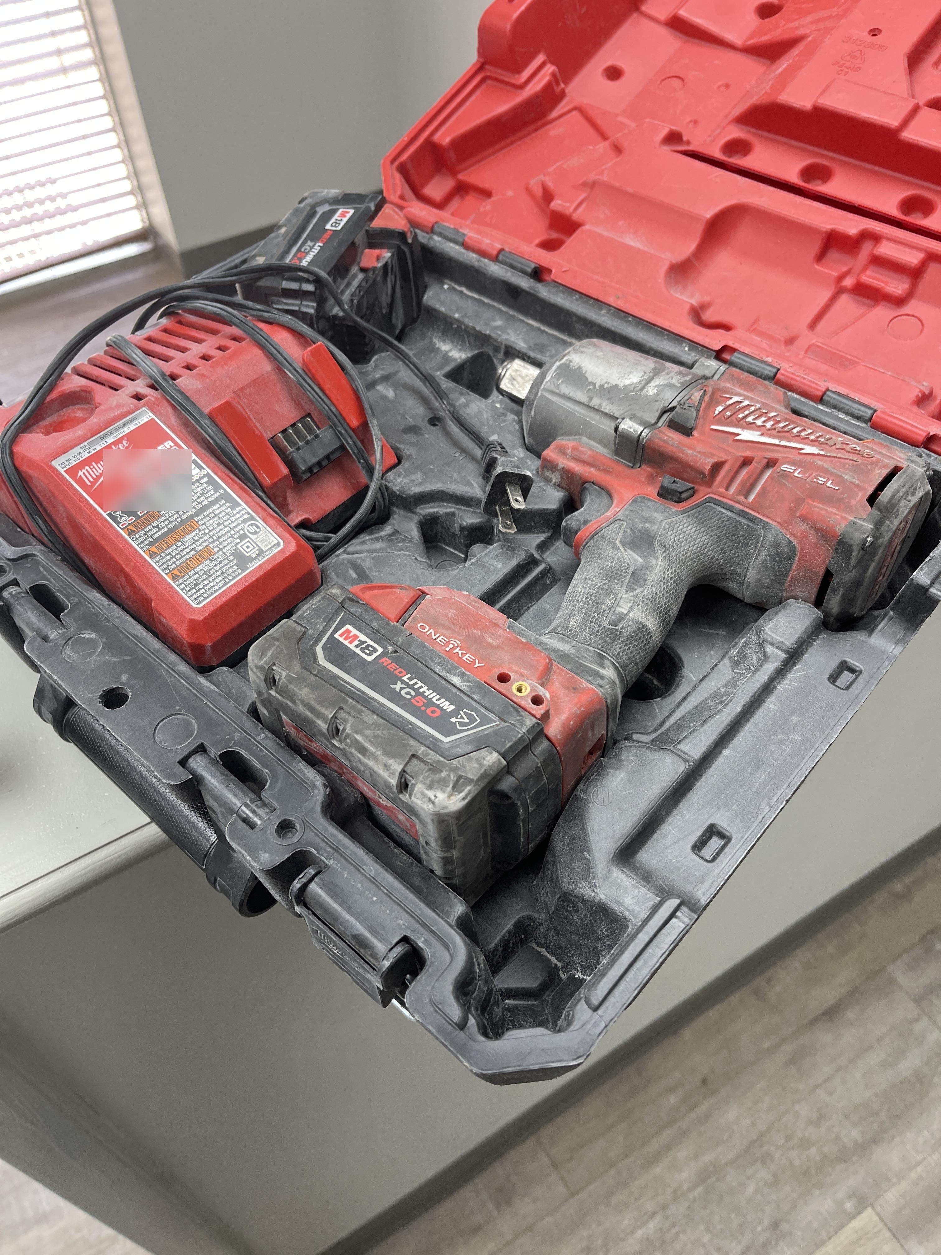 2023 MILWAUKEE 2864-22R
