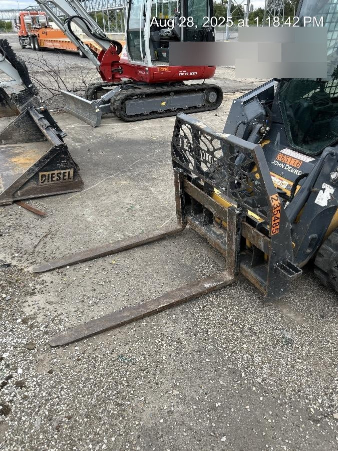 2022 PALADIN 48" Pallet Forks - Paladin