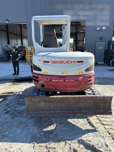 2023 TAKEUCHI TB250-2R
