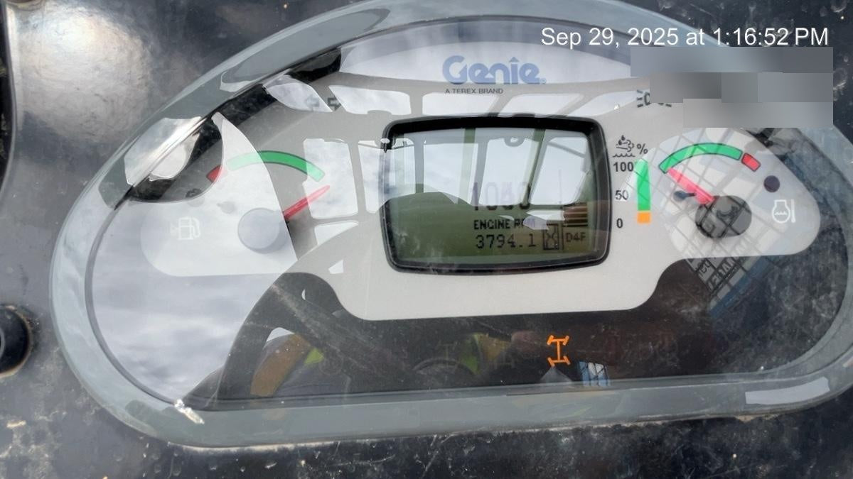 2018 Genie GTH-1056 Genie GTH-1056 w/ROPS, Work Lights, Solid Tires, RH Cab Mesh, Beacon, 60" Carriage and Forks