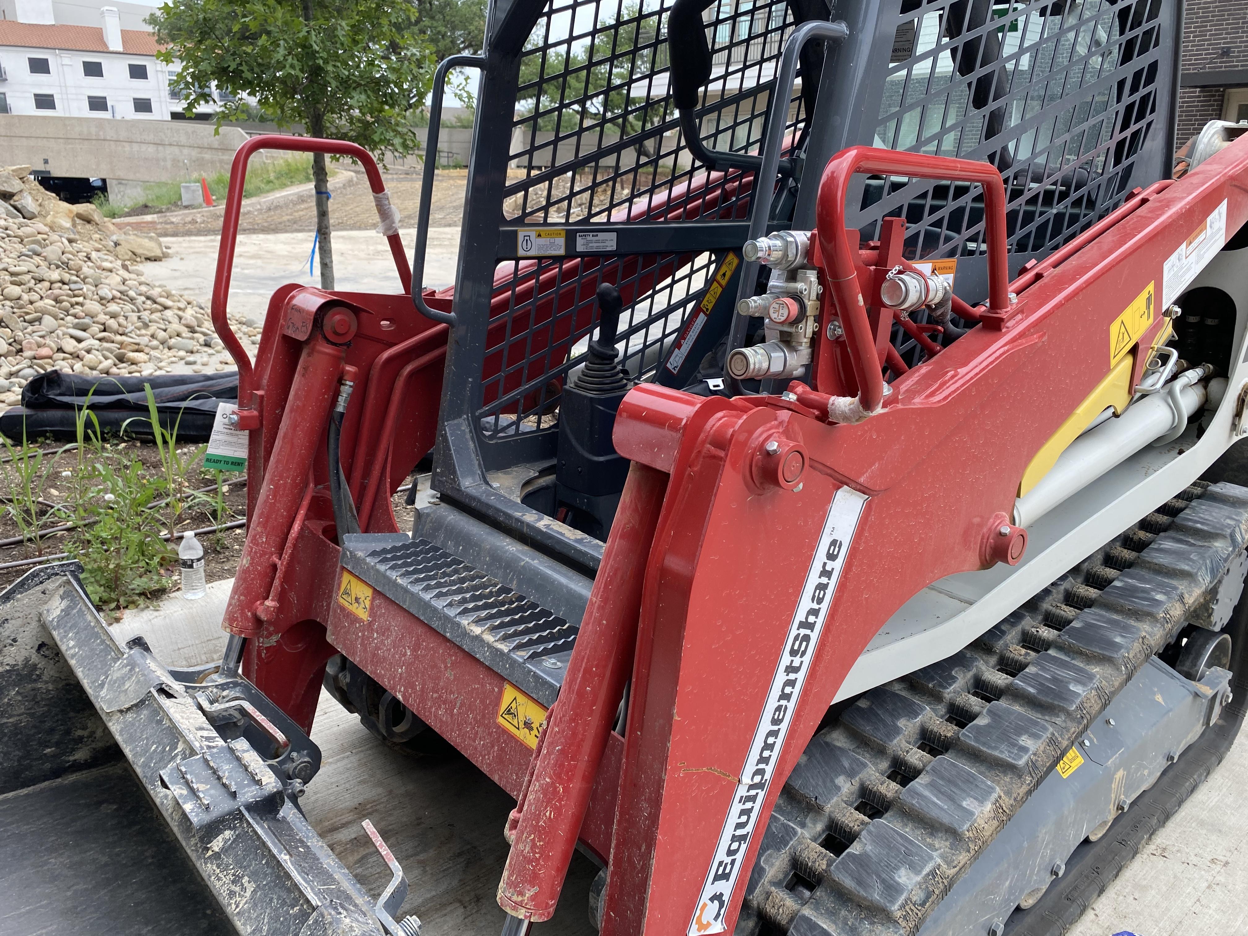 2023 TAKEUCHI TL6R