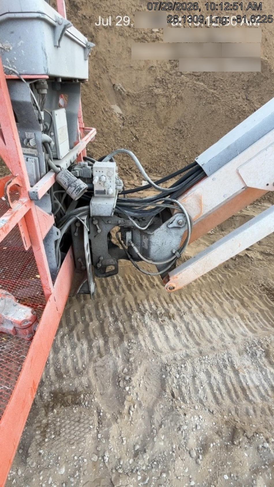 2022 JLG 660SJ Quad Track