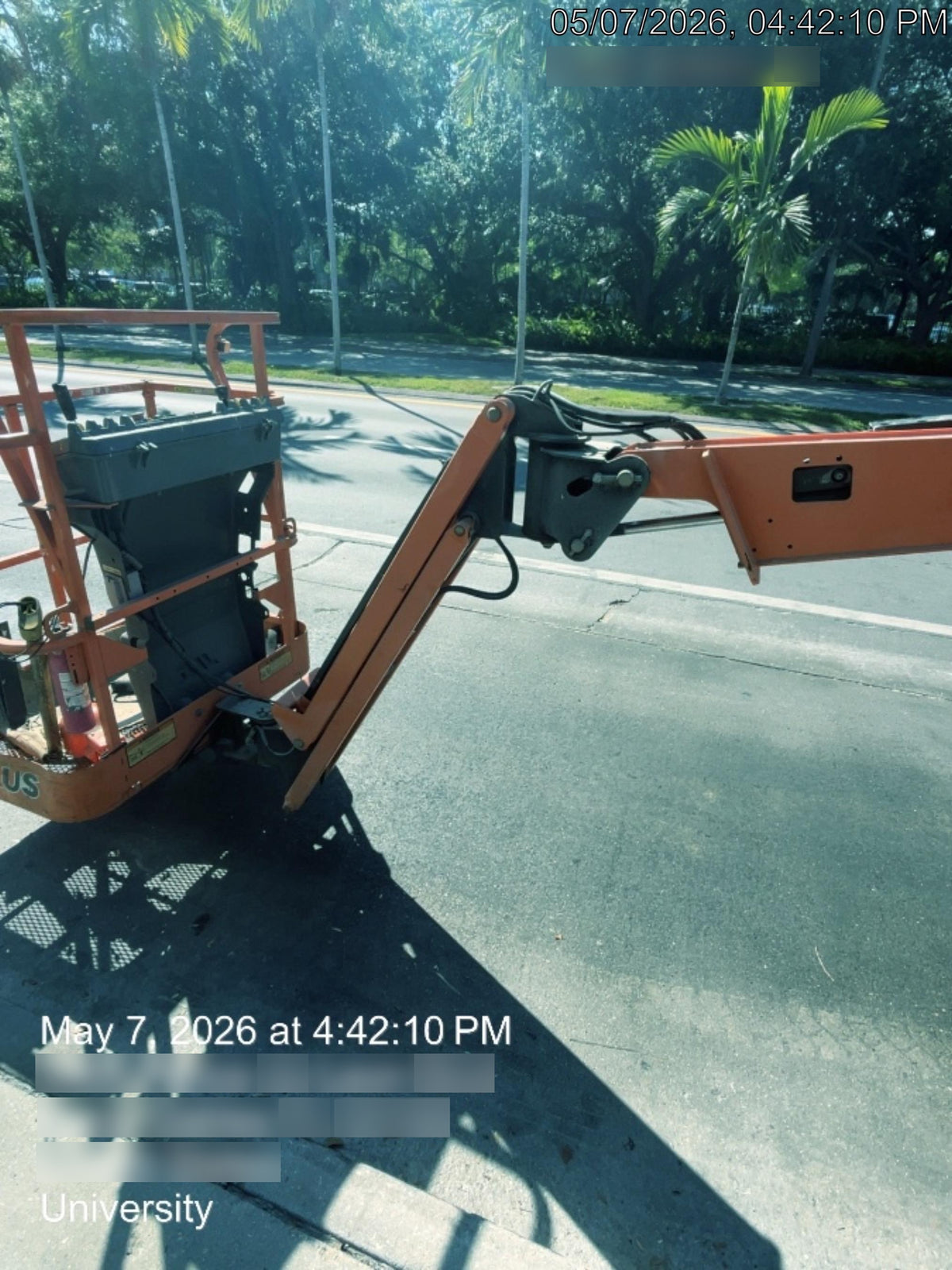 2019 JLG E300AJP