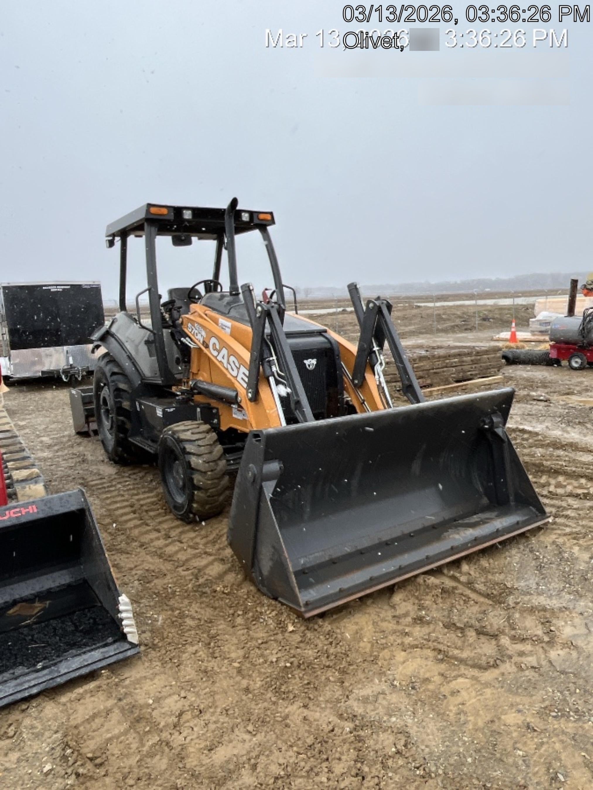 2023 CASE 570N EP