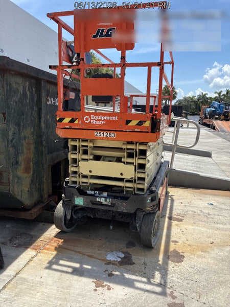 2022 JLG ES3246