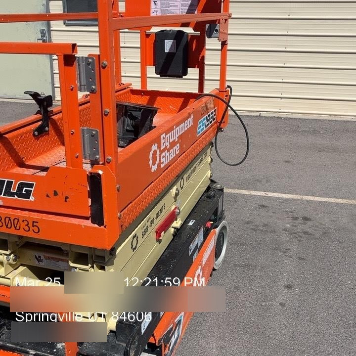 2022 JLG ES1932