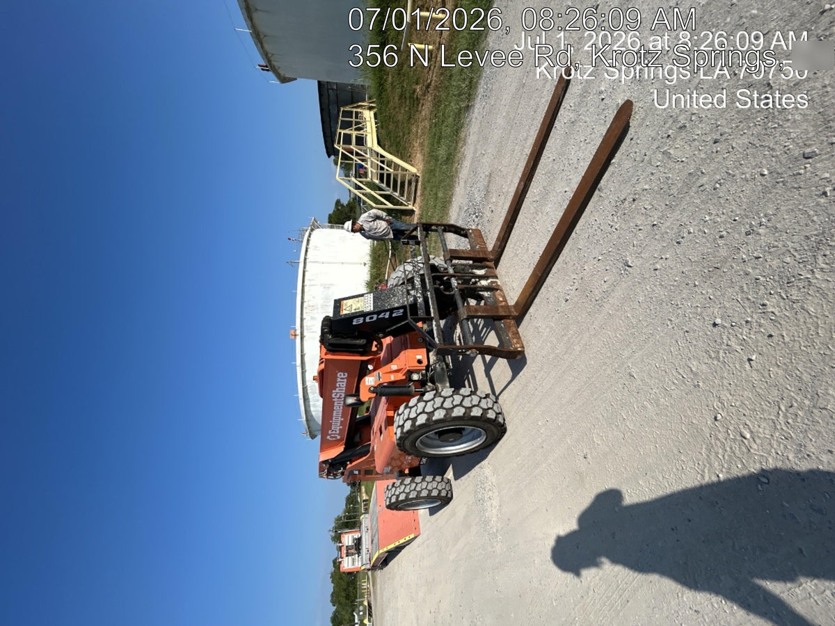 2022 SKYTRAK 8042