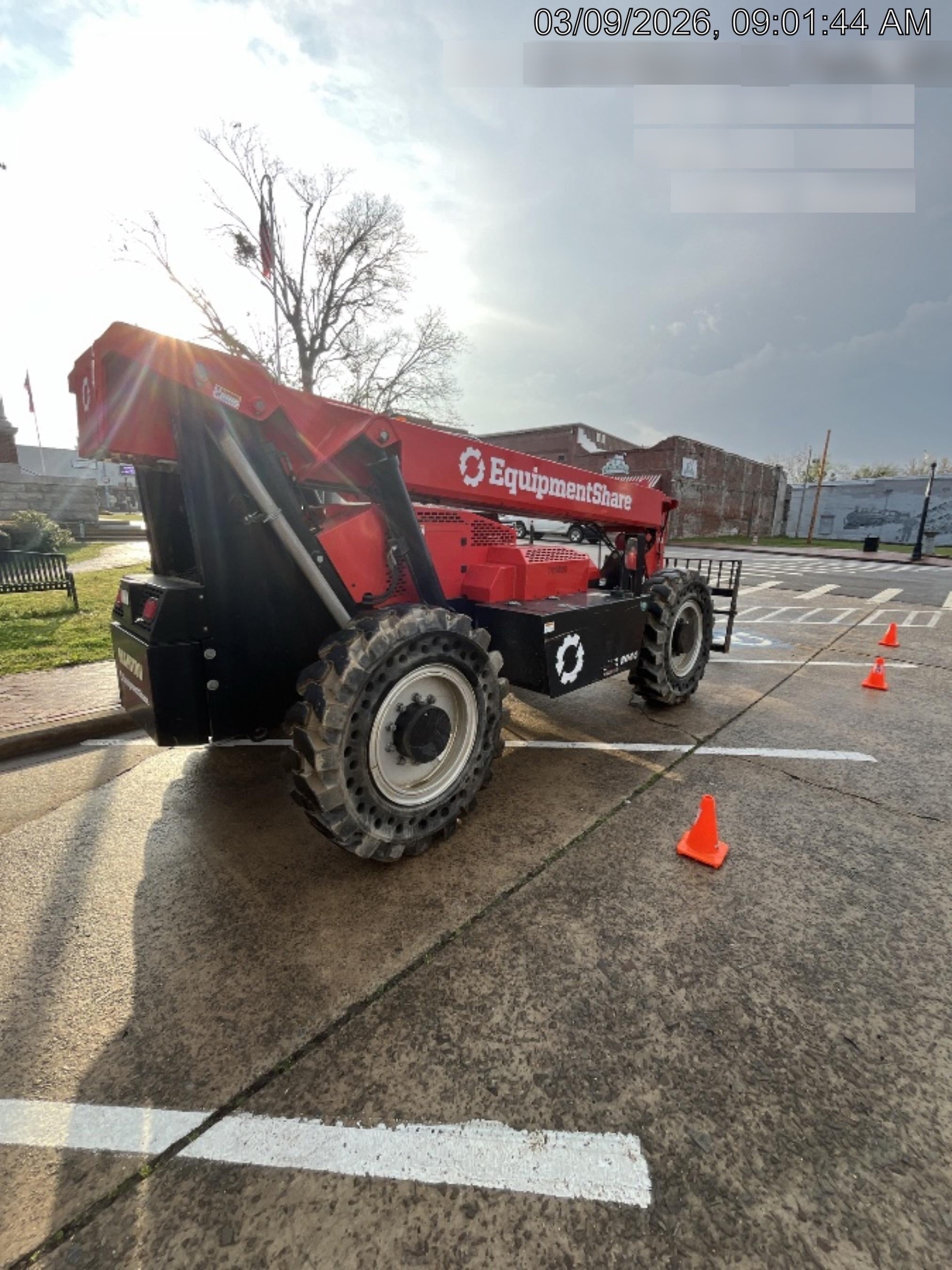 2020 MANITOU MTA8044