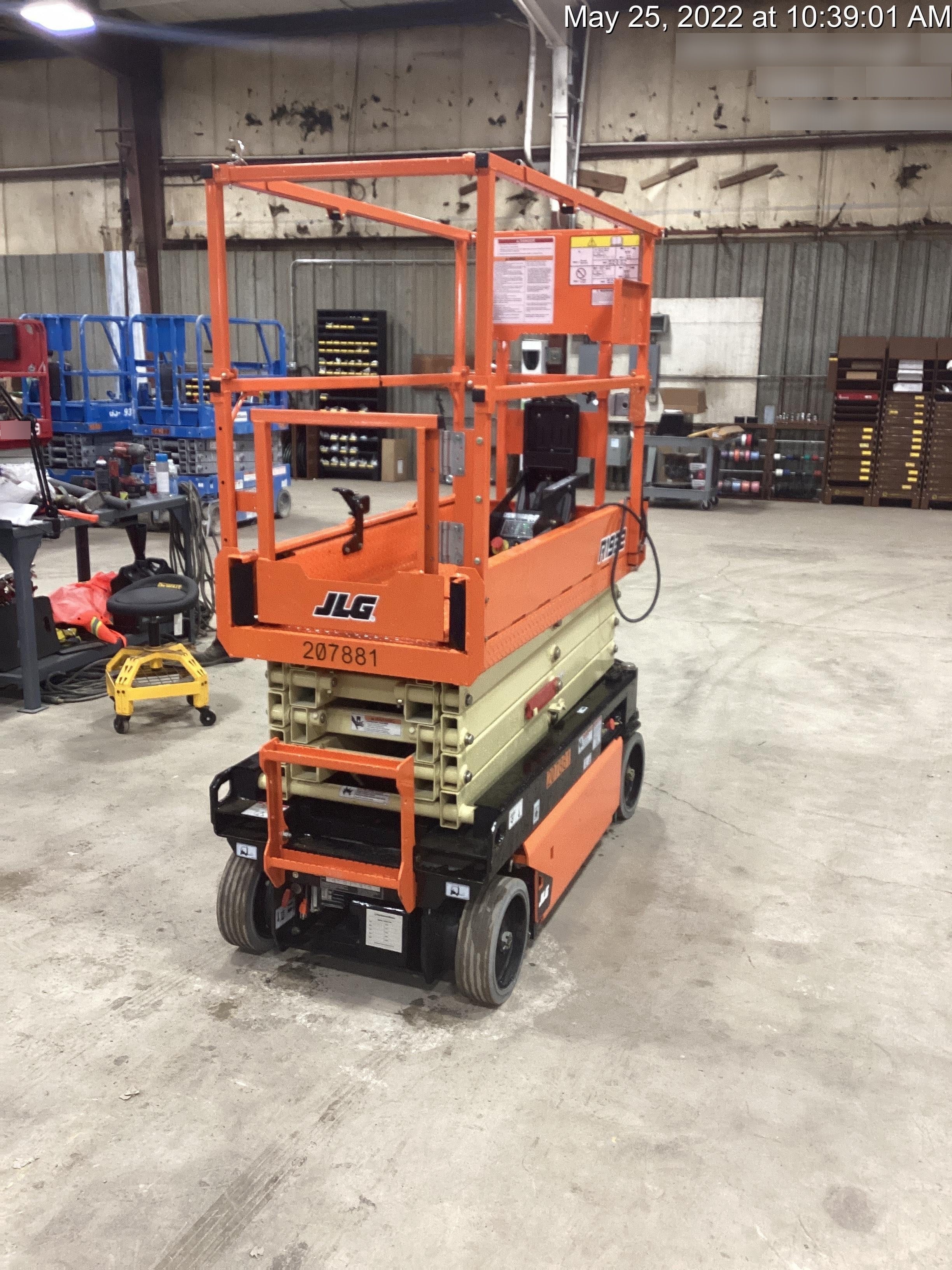 2022 JLG R1932