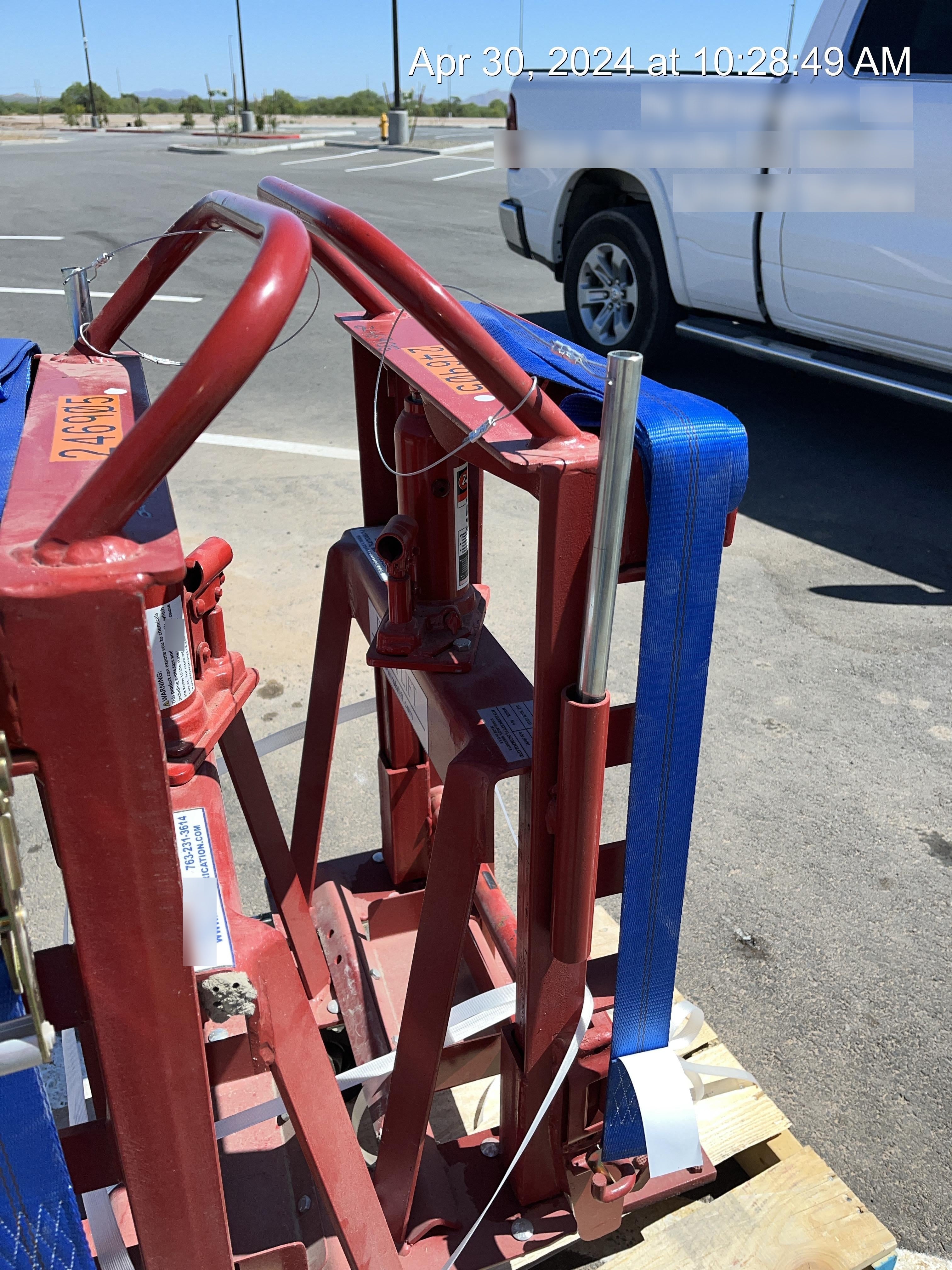 2022 ROL-A-LIFT M-6