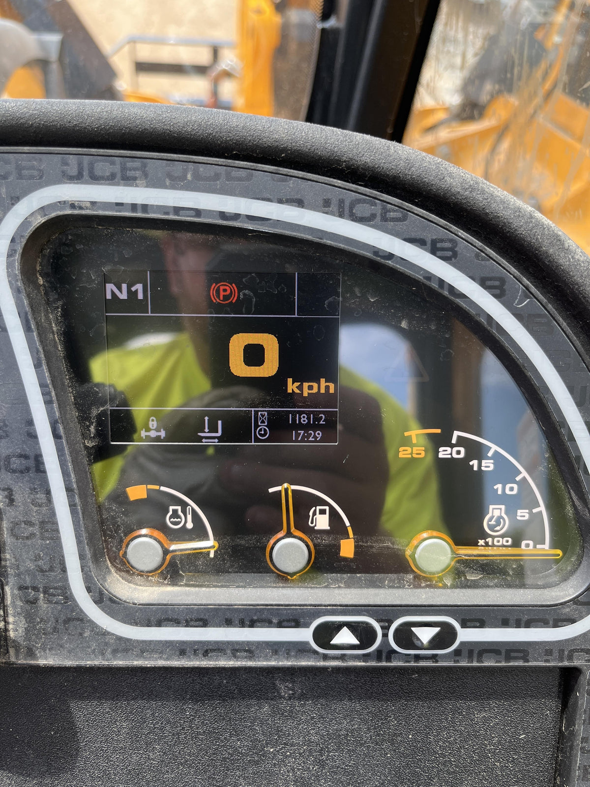 2023 JCB 512-56