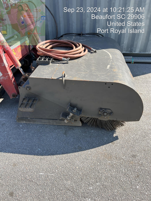 2021 PALADIN Sweepster SB72