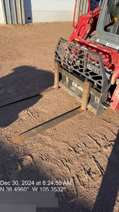 2019 PALADIN 48" Pallet Forks - Paladin