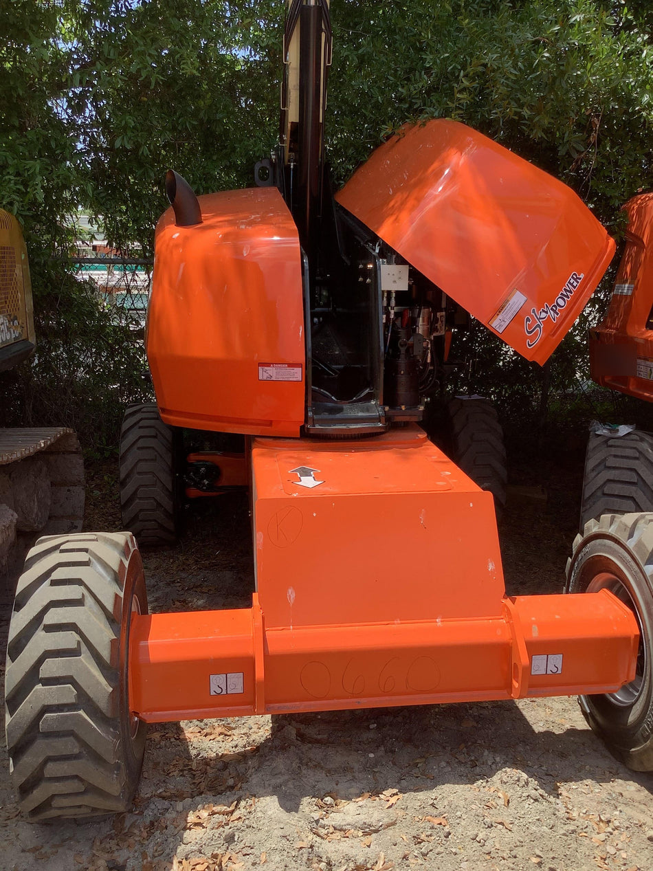 2021 JLG 400S