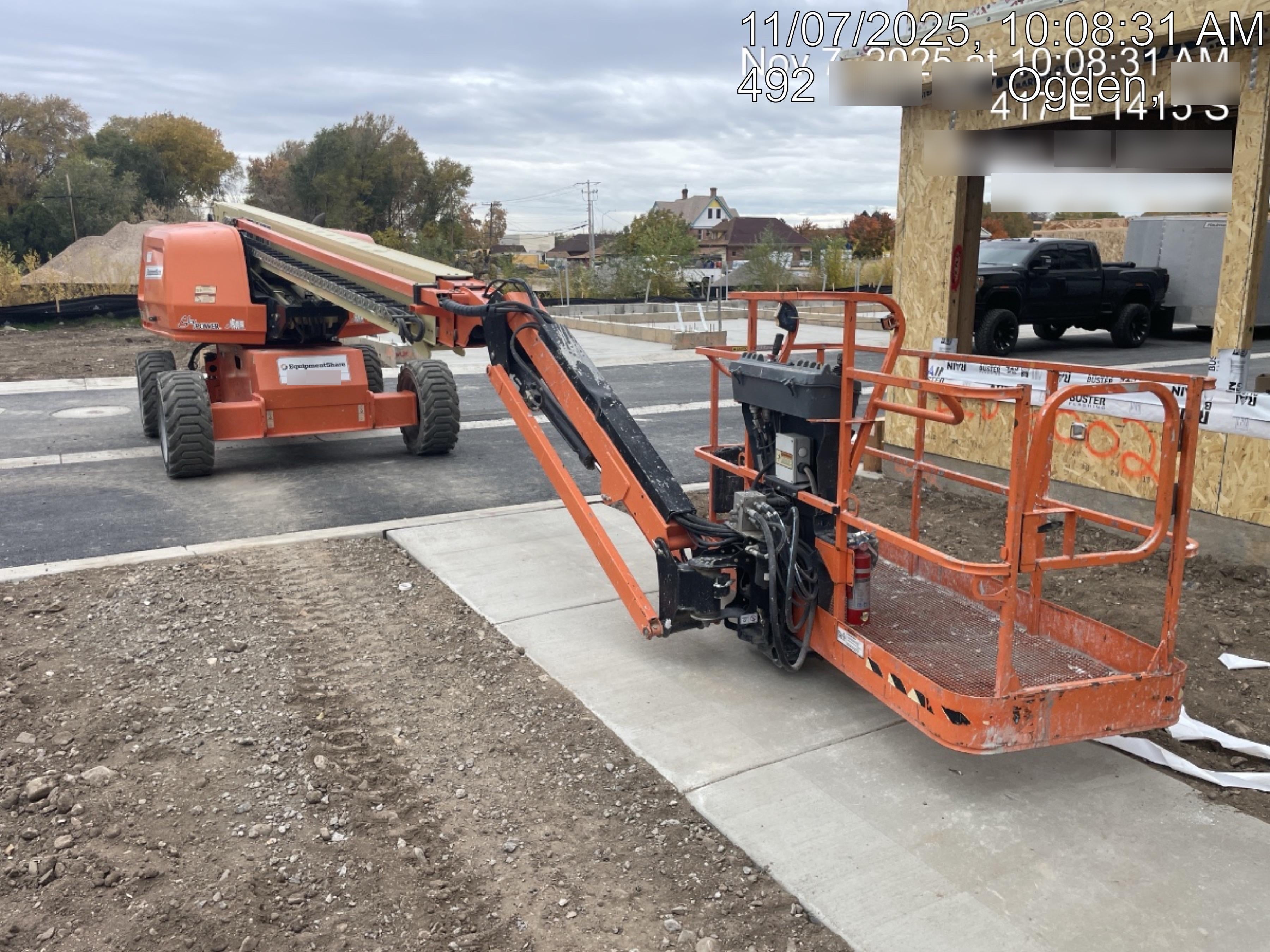 2020 JLG 660SJ