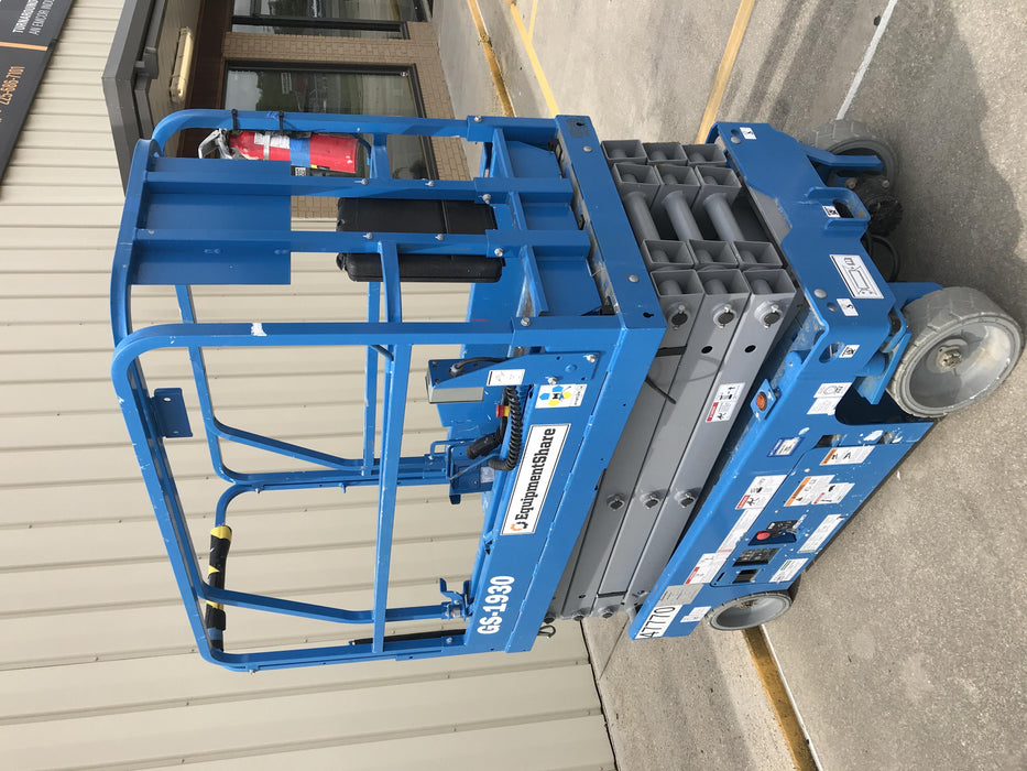 2019 Genie GS-1930 Fixed Rails with Chain Entry