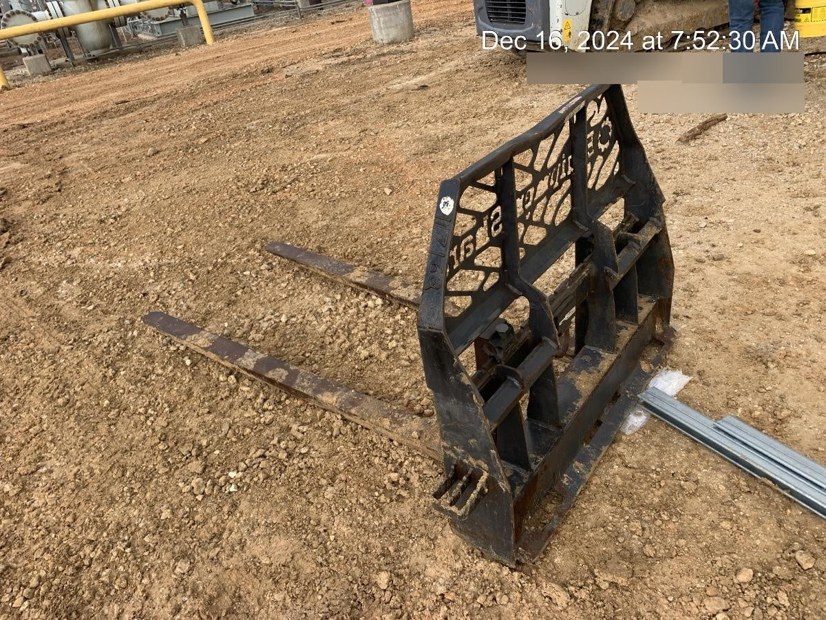 2020 PALADIN 48" Pallet Forks - Paladin