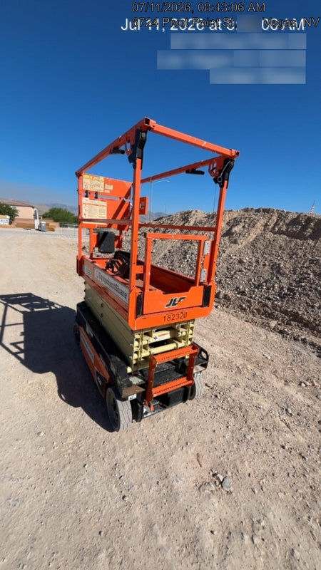 2021 JLG ES1932