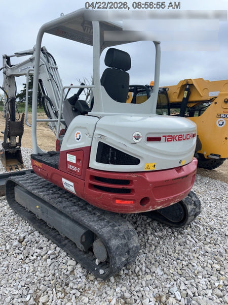 2022 TAKEUCHI TB250-2R