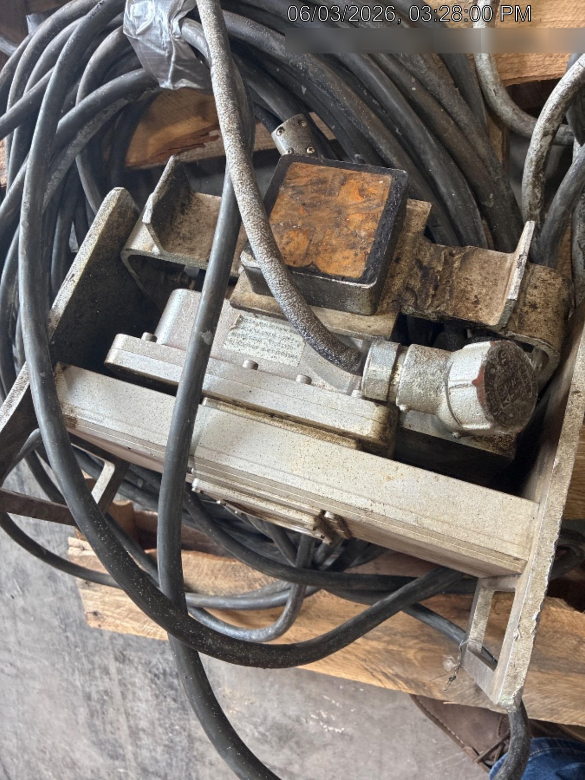 2024 WORKSITE LIGHTING PetroPRO Handy 24639
