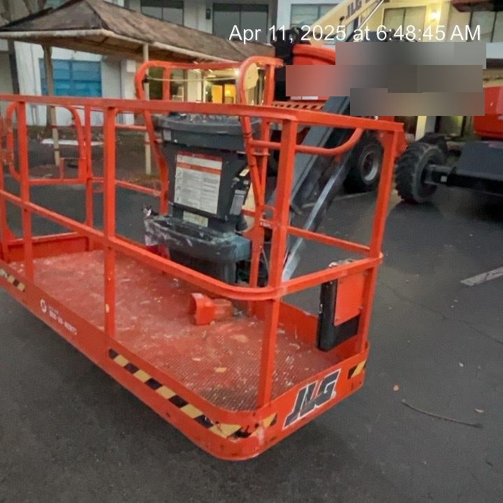 2023 JLG 460SJ