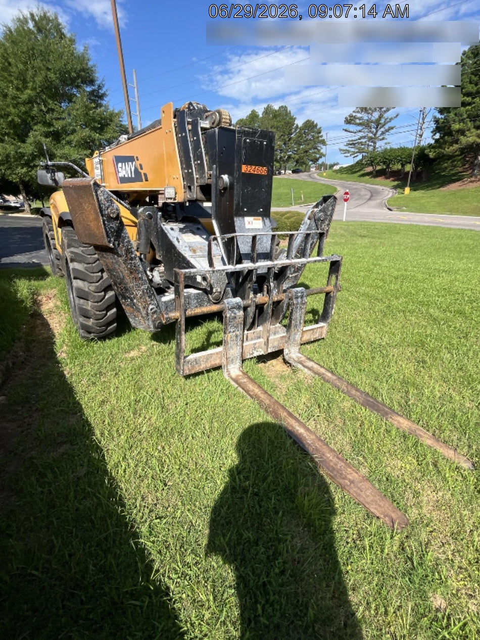 2023 SANY STH1056