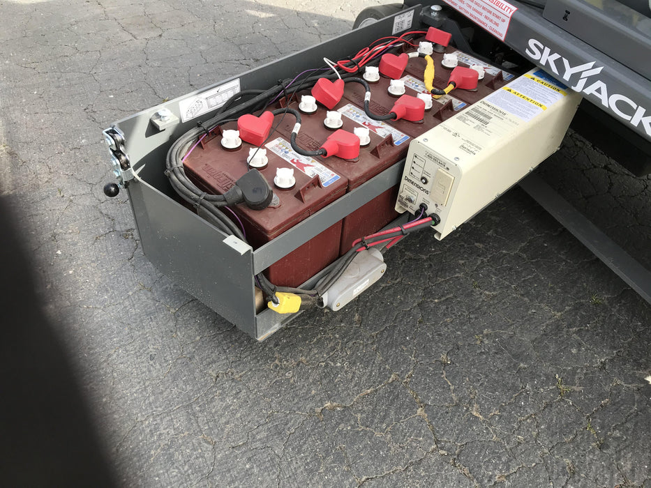 2020 Skyjack SJIII-3219 Solid NM Tires, Half height spring hinged entry gate, Dual Beacons, 800W Inverter