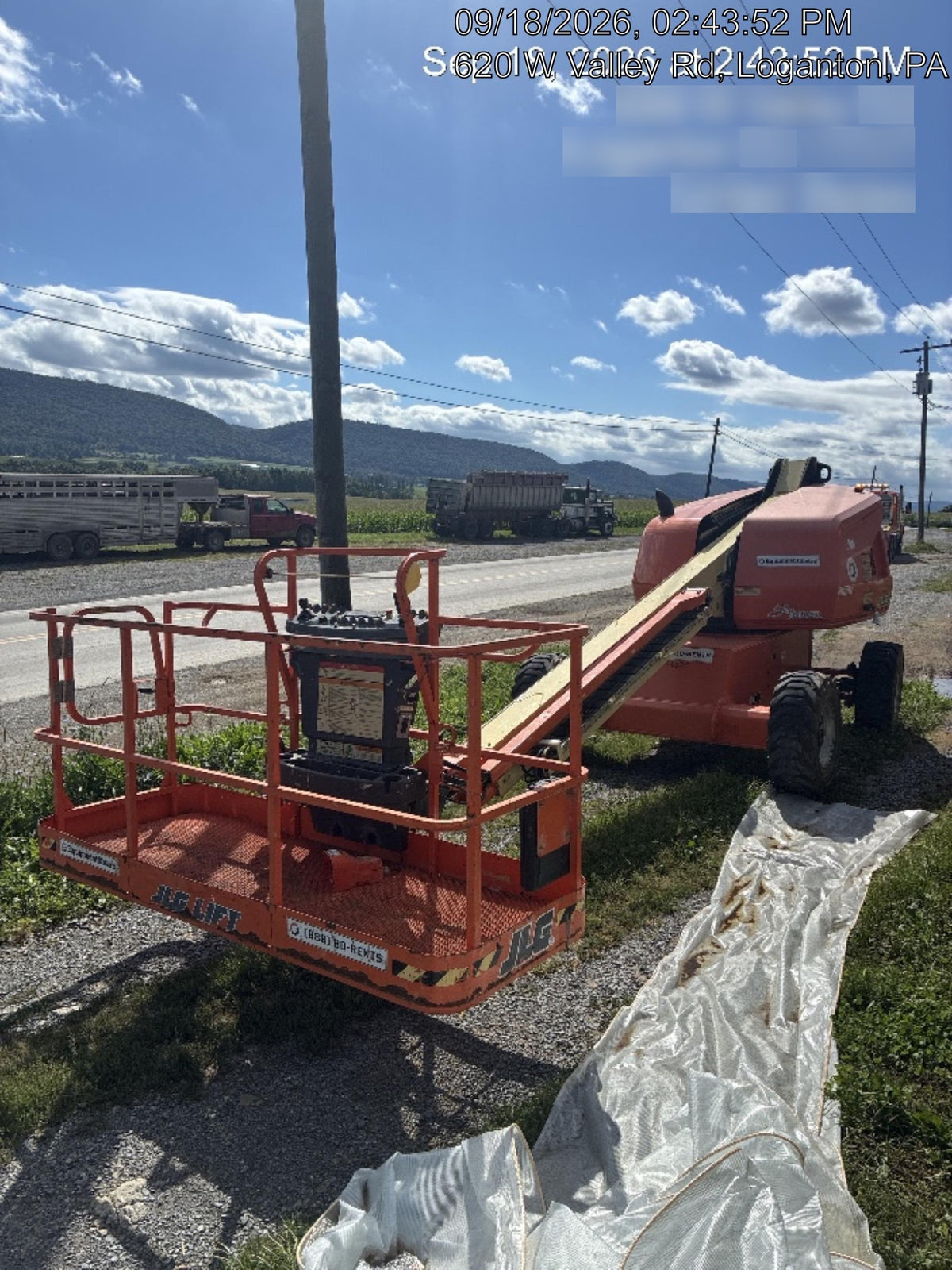 2021 JLG 400S