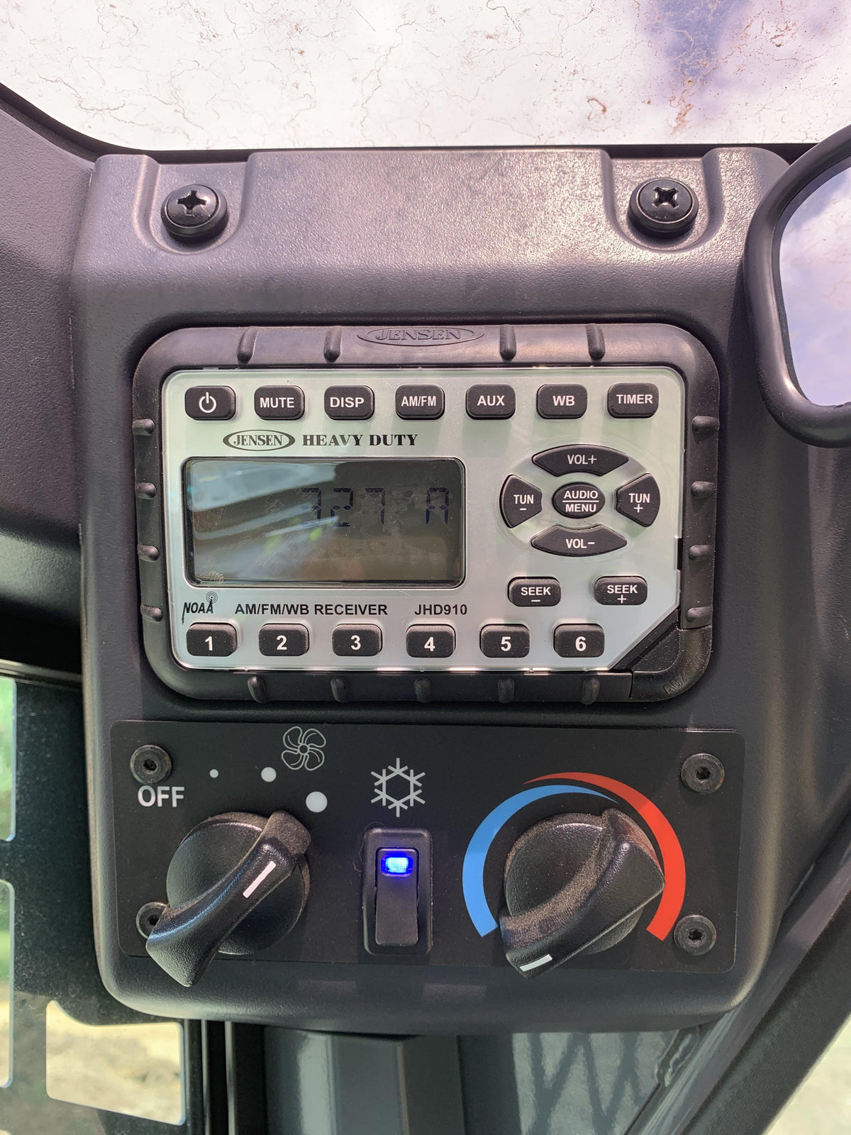 2022 TAKEUCHI TL6CR