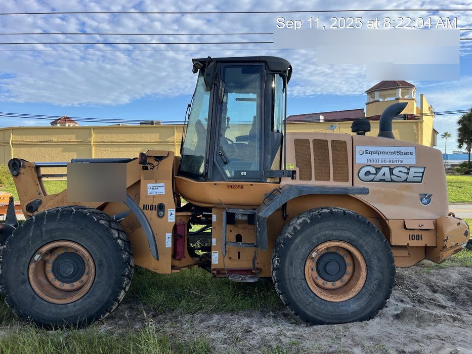 2016 Case 721F CLOSED CAB, JRB 416 STYLE HYD COUPLER