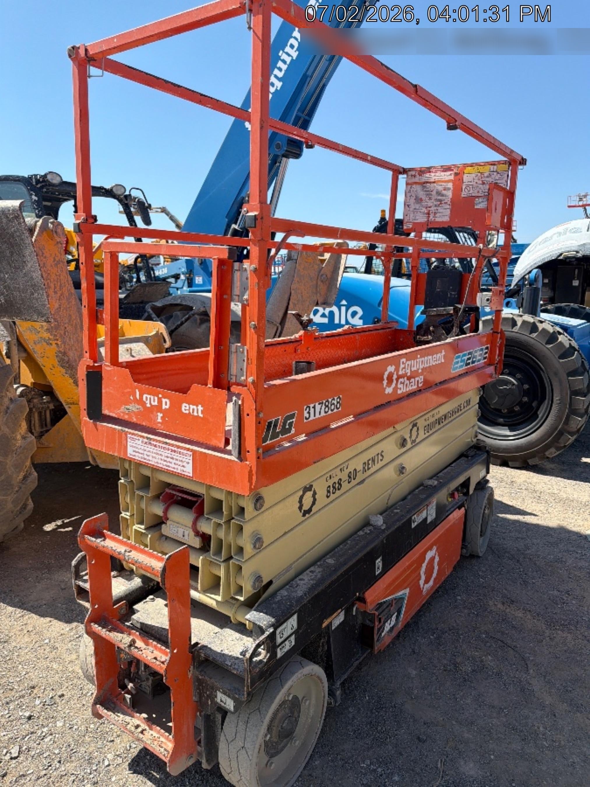 2023 JLG ES2632