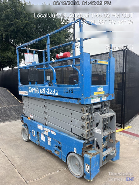 2017 Genie GS-3232 Genie GS3232 Lift w/Folding Rails and Swing Gate