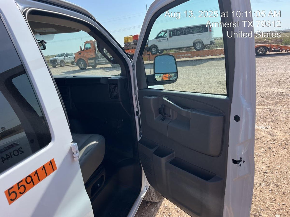 2025 CHEVROLET Express Van - Rental