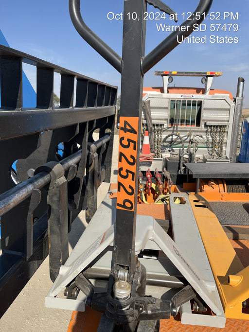 2024 STRONGWAY 4400 lb Pallet Jack