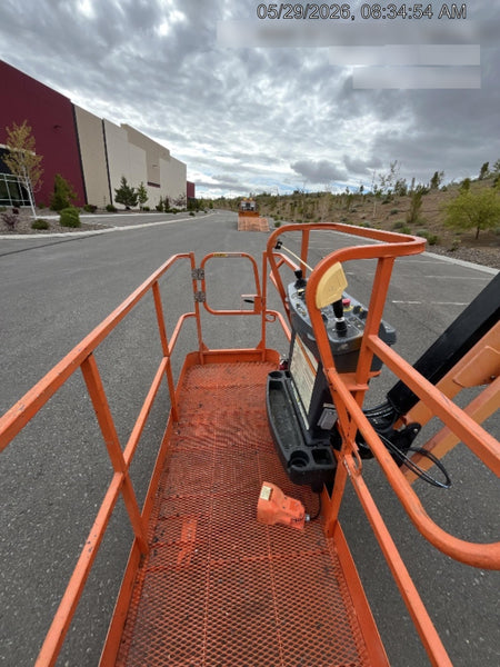 2022 JLG 660SJ