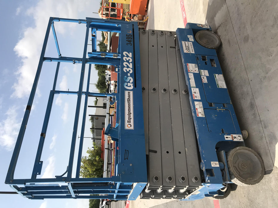 2017 Genie GS-3232 Standard