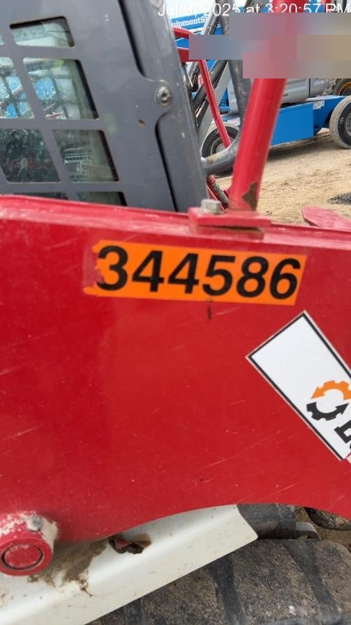 2023 TAKEUCHI TL8R2-CR