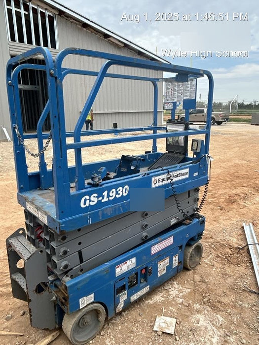 2019 Genie GS-1930 Fixed rails with chain Entry