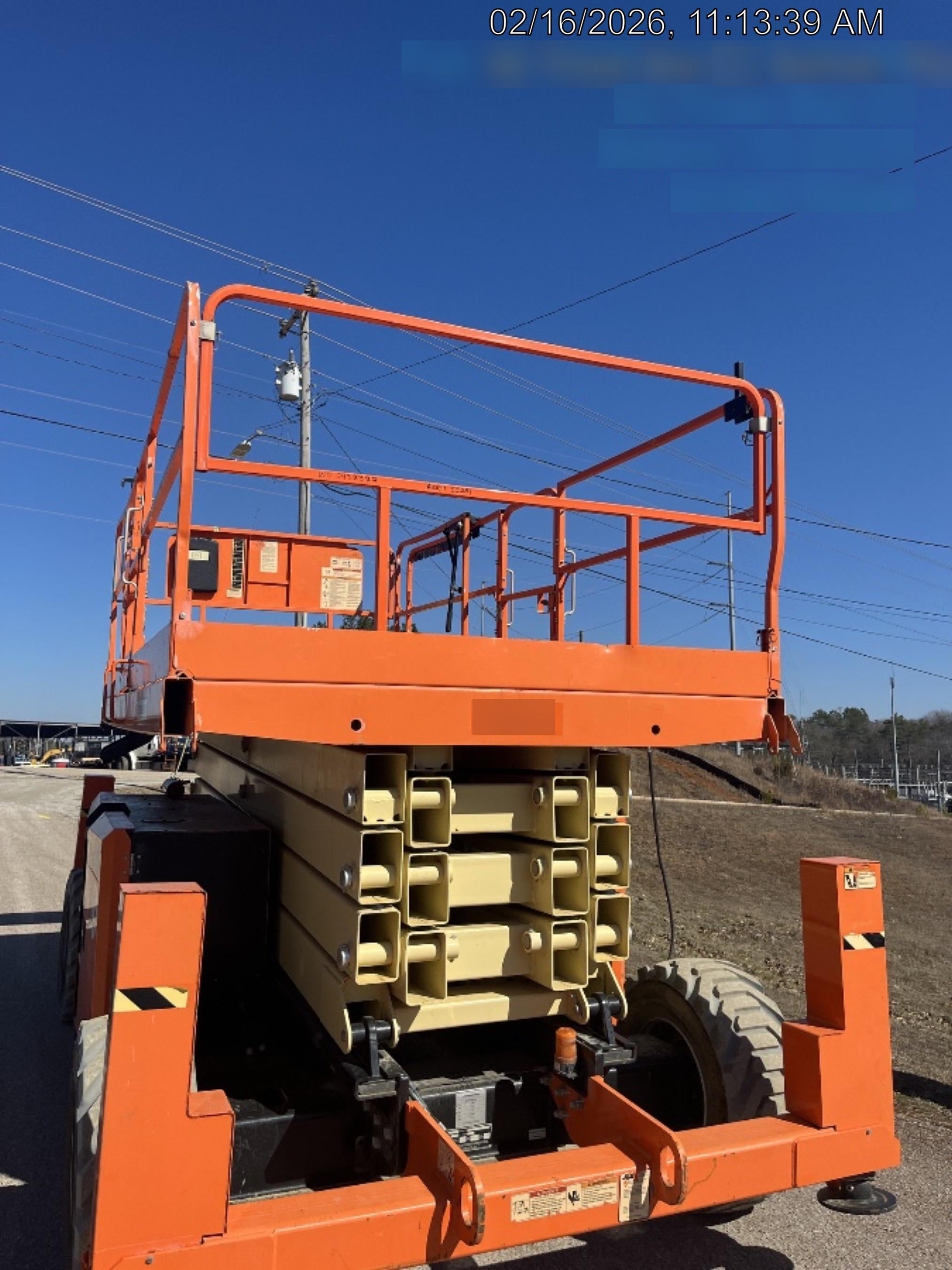 2020 JLG 430LRT